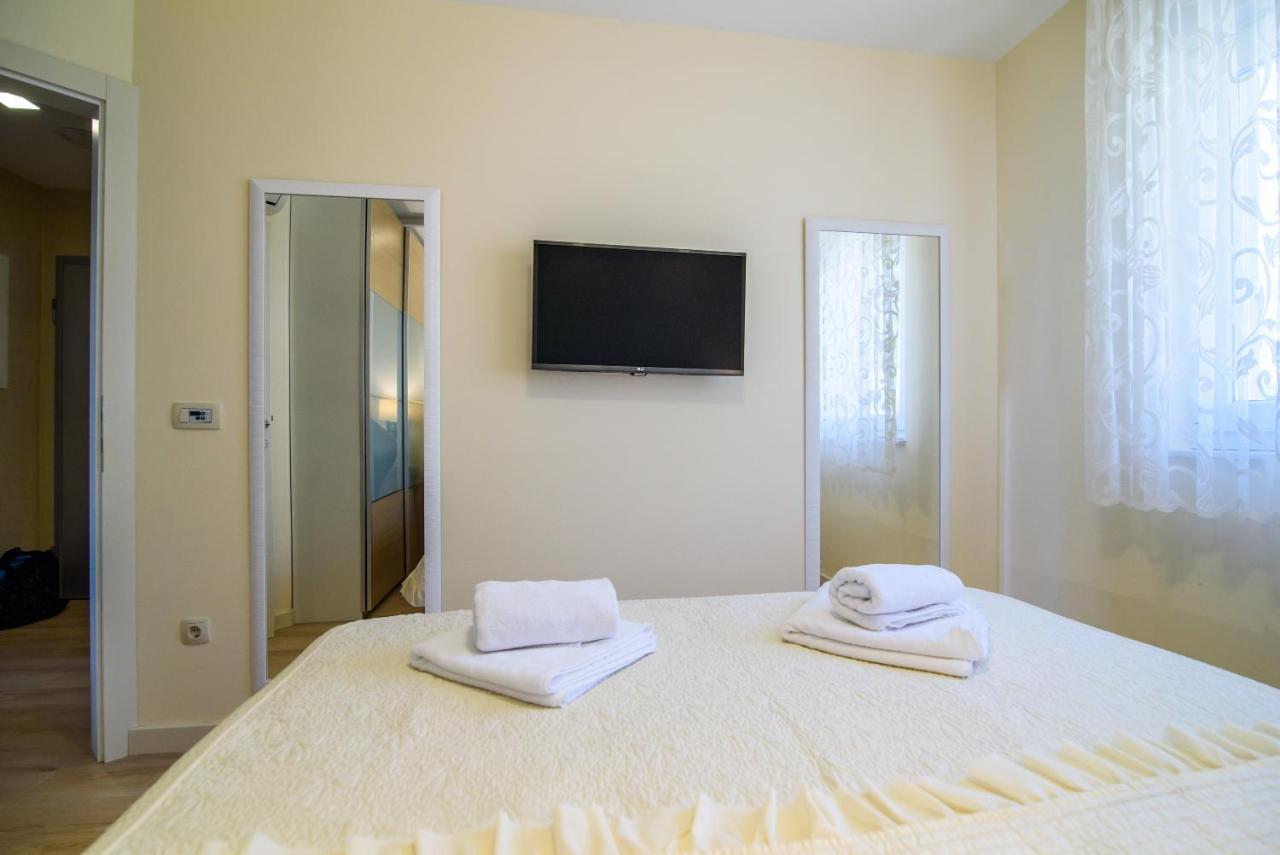 Apartments Leone Lukas Promajna Εξωτερικό φωτογραφία