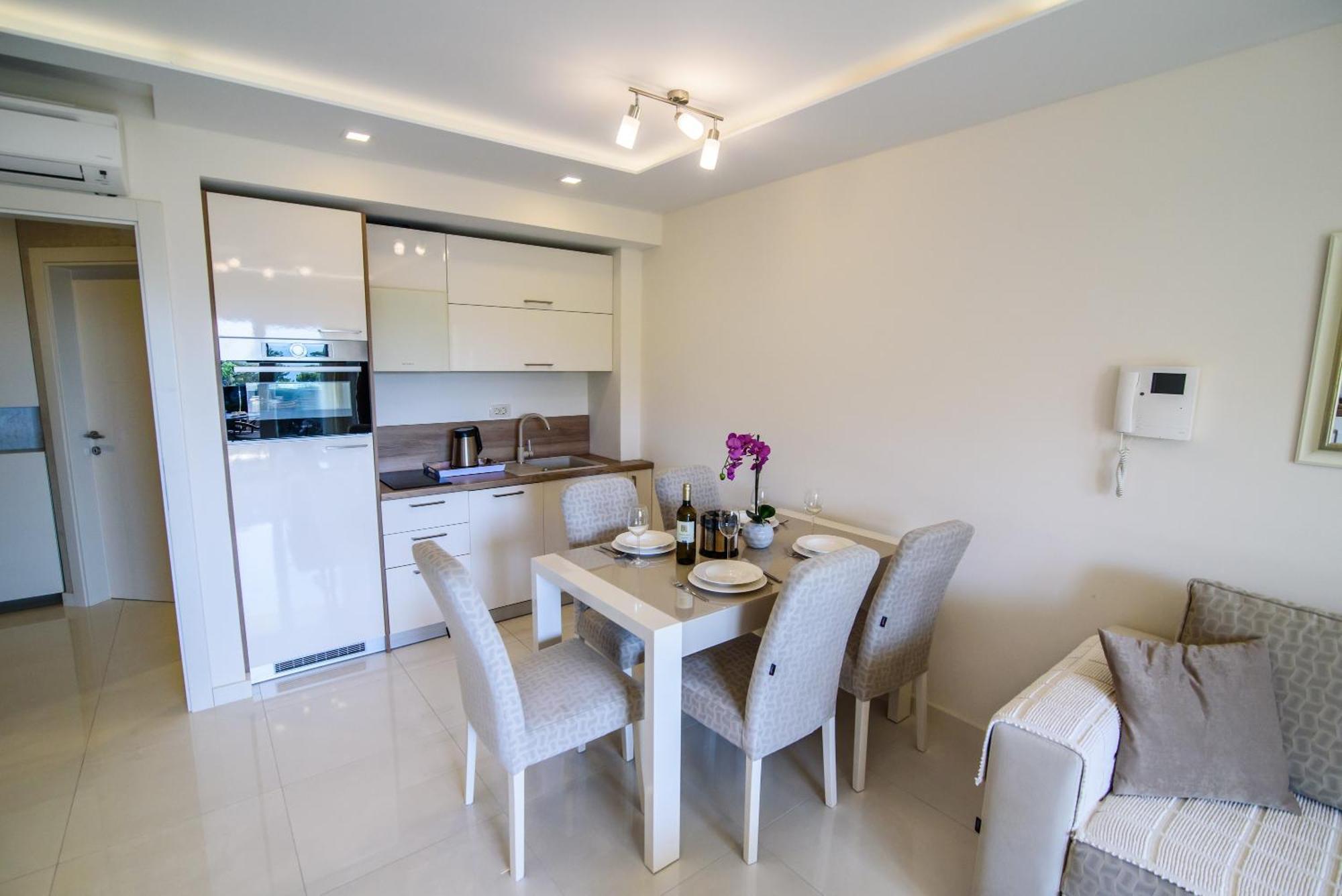 Apartments Leone Lukas Promajna Δωμάτιο φωτογραφία