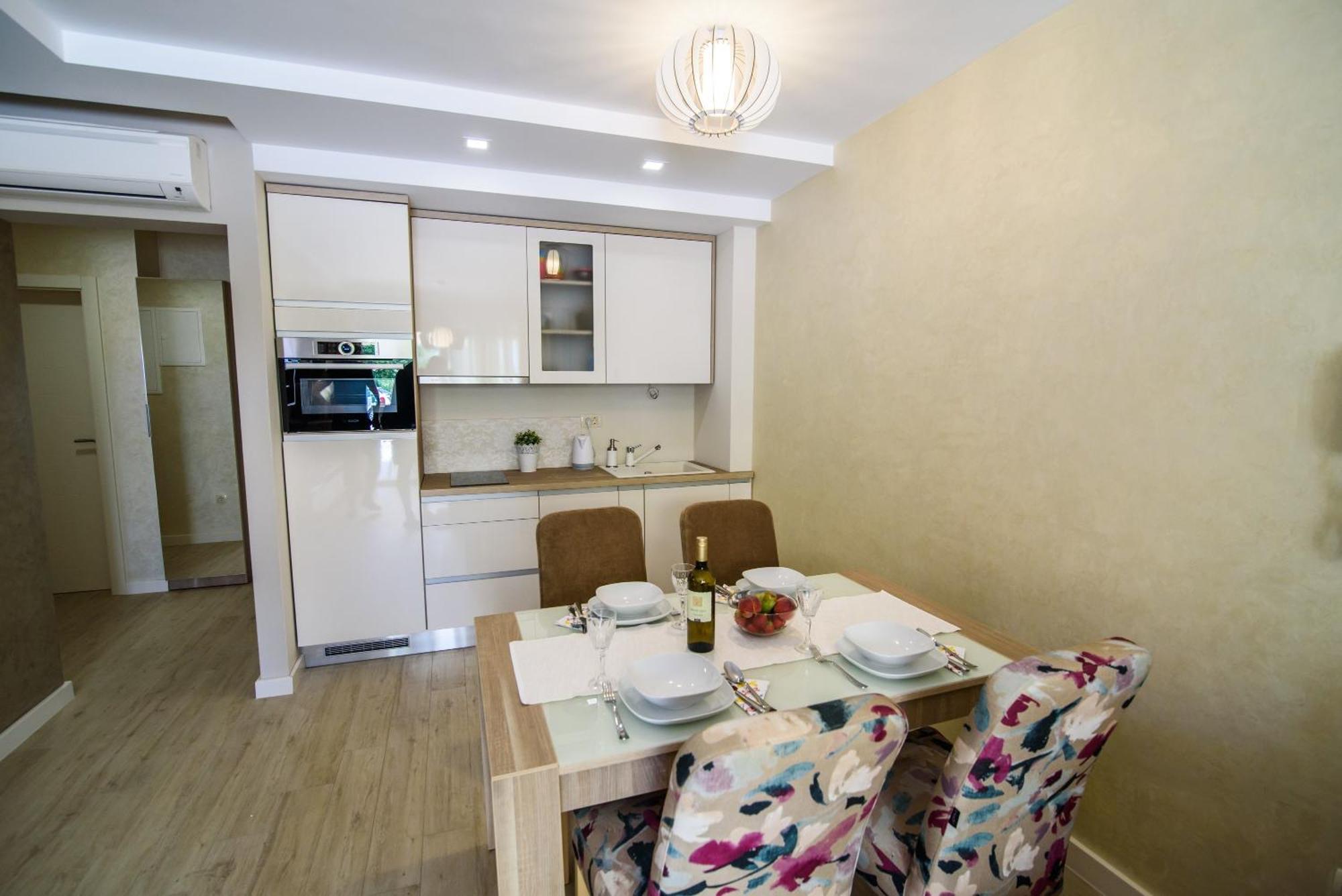 Apartments Leone Lukas Promajna Δωμάτιο φωτογραφία