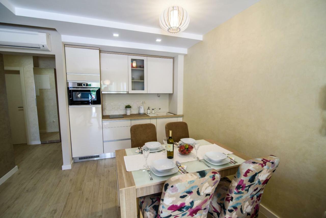 Apartments Leone Lukas Promajna Εξωτερικό φωτογραφία